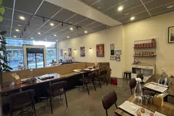 READY-TO-TRADE RESTAURANT LEASE | Dominion Road