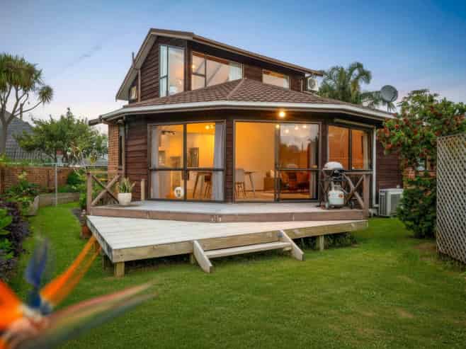 1/10 Dayspring Way, Pakuranga