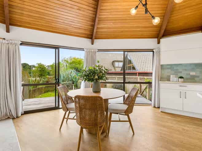 1/10 Dayspring Way, Pakuranga