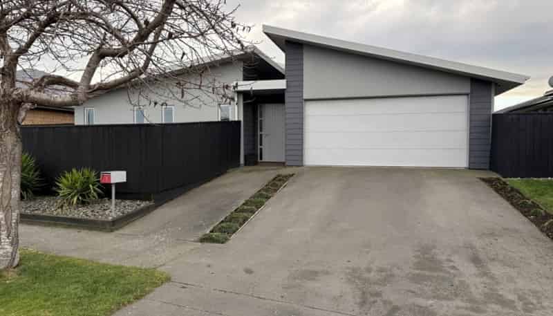 5 Micron Close, Templeton