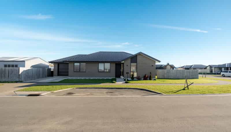 5 Scully Place, Strathern