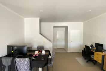 3/10 Salford Crescent, Flat Bush