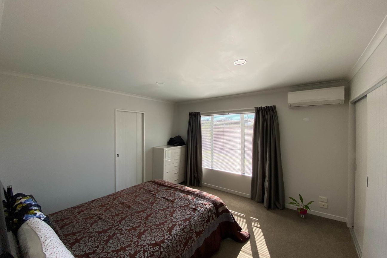 Versatile Living in a Prime Location - Vista 4