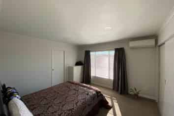 3/10 Salford Crescent, Flat Bush
