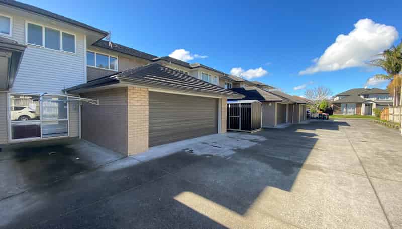 3/10 Salford Crescent, Flat Bush