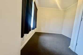 2/18 Waipuna Road, Mount Wellington