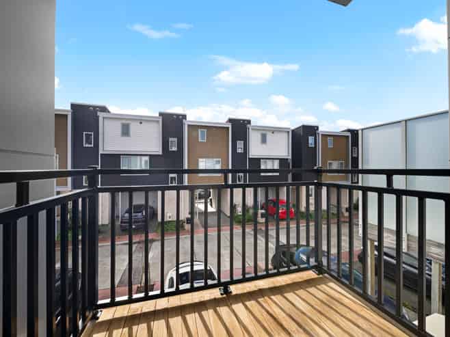 6 Ceramic Lane, New Lynn