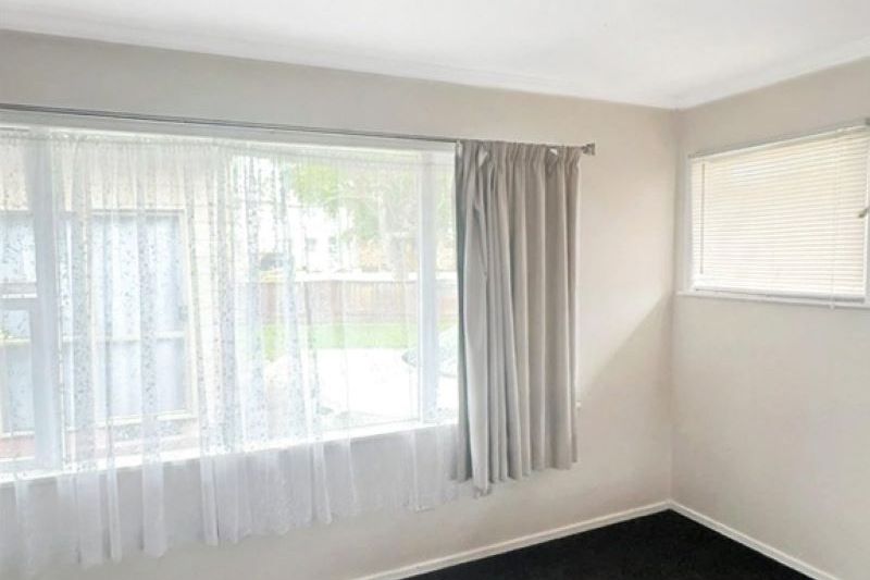 Home & Income Gem in the Heart of Manurewa - Więcej