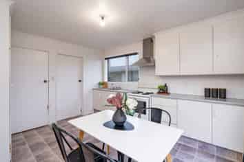 340 Rockdale Road, Rockdale