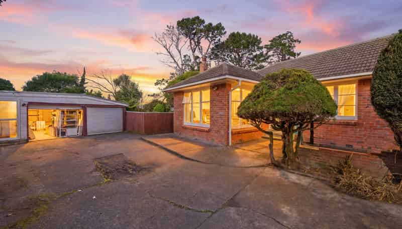 6 Bedford Street, Te Atatu South