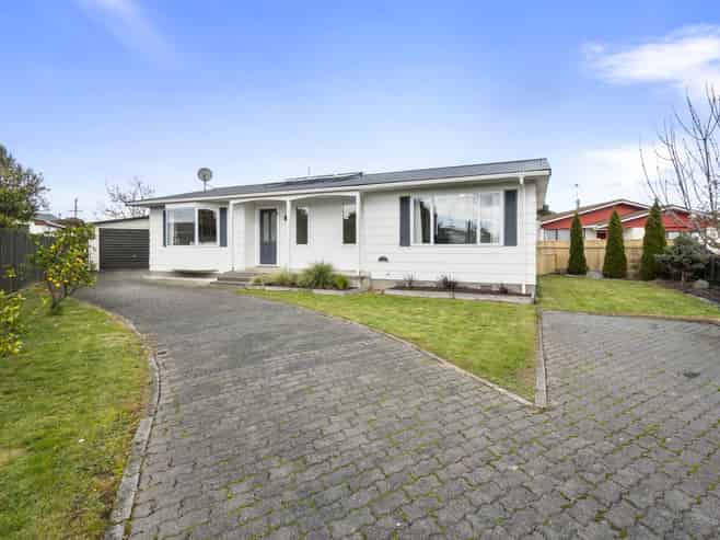 10 Mansell Crescent, Bulls