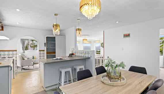 2/259 Major Drive, Kelson