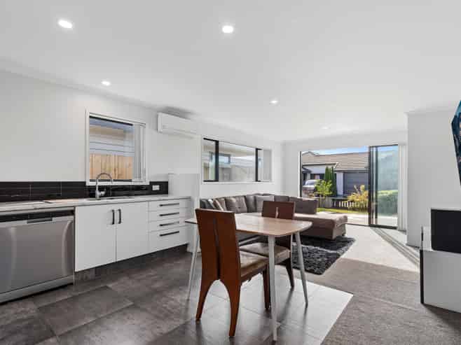 10 Pense Place, Papamoa