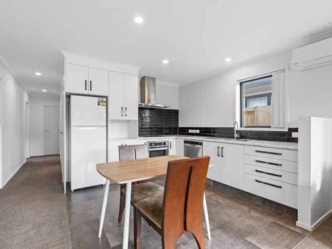 10 Pense Place, Papamoa