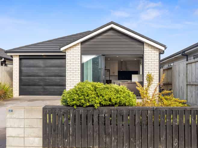 10 Pense Place, Papamoa