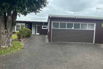 27 Ealing Crescent, Beachlands