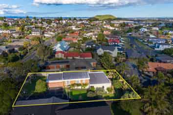 87 Norman Lesser Drive, Saint Johns