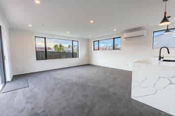 86 & 86A Church Street, Seaview