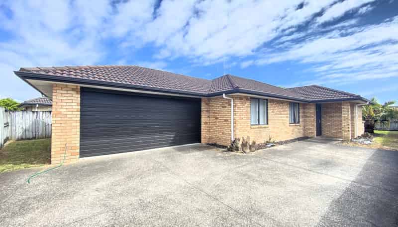 35 Parkside Drive, Huntington