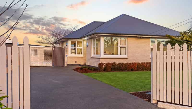 15 Vivian Street, Burwood