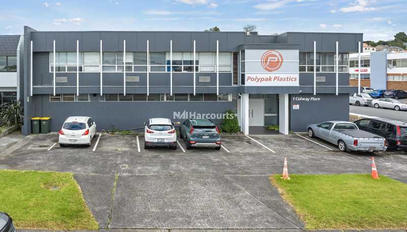 1 Colway Place, Wairau Valley