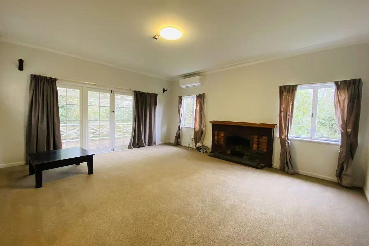 4 bedrooms house – další
