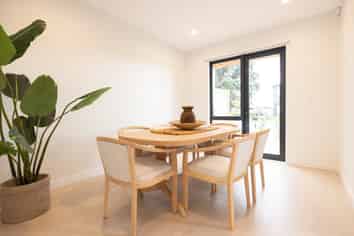58 NGANUI AVENUE "Waiata Shores", Takanini