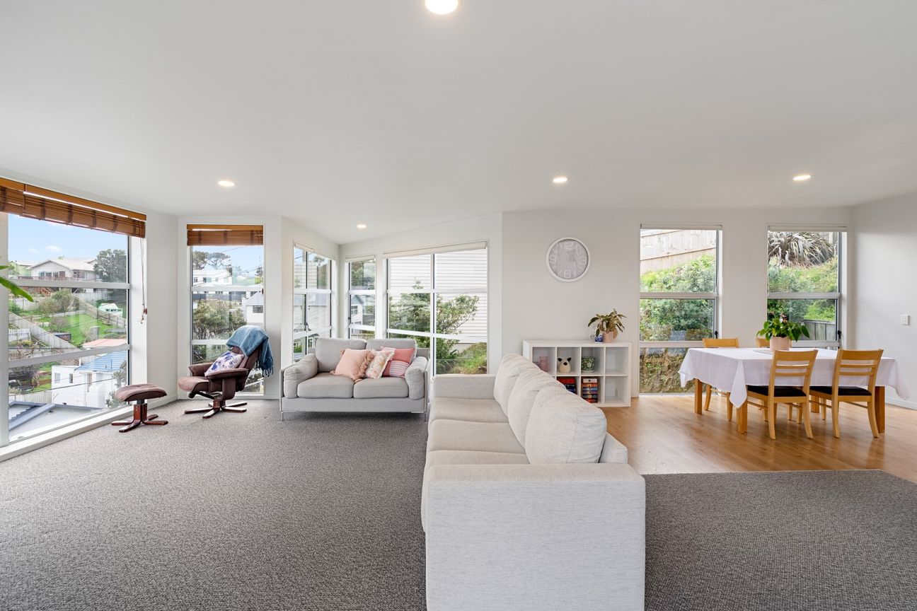A Front Row Seat to Wellington's Finest Views - Vista 3