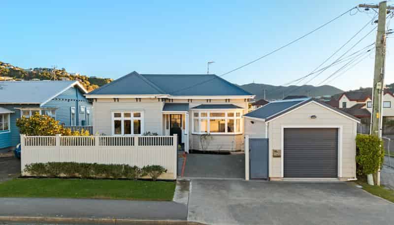18 Campbell Street, Karori