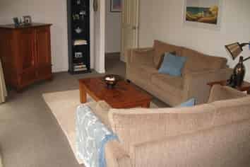 9/4 William Avenue, Greenlane