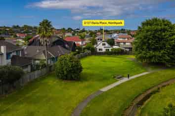 2/17 Daria Place, Northpark