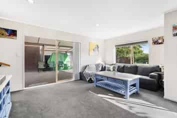 2/17 Daria Place, Northpark