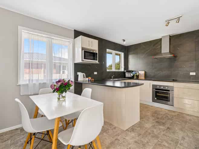 5 Kerry Place, Papakura