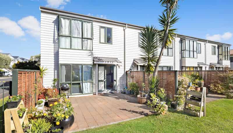 7/1 Ambrico Place, New Lynn