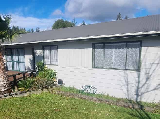 54 Alison Street, Mangakakahi