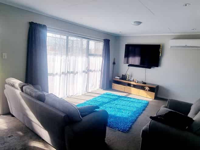 54 Alison Street, Mangakakahi