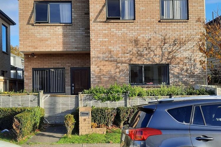 Parkside Living Opposite Barry Curtis Park – pohled 2