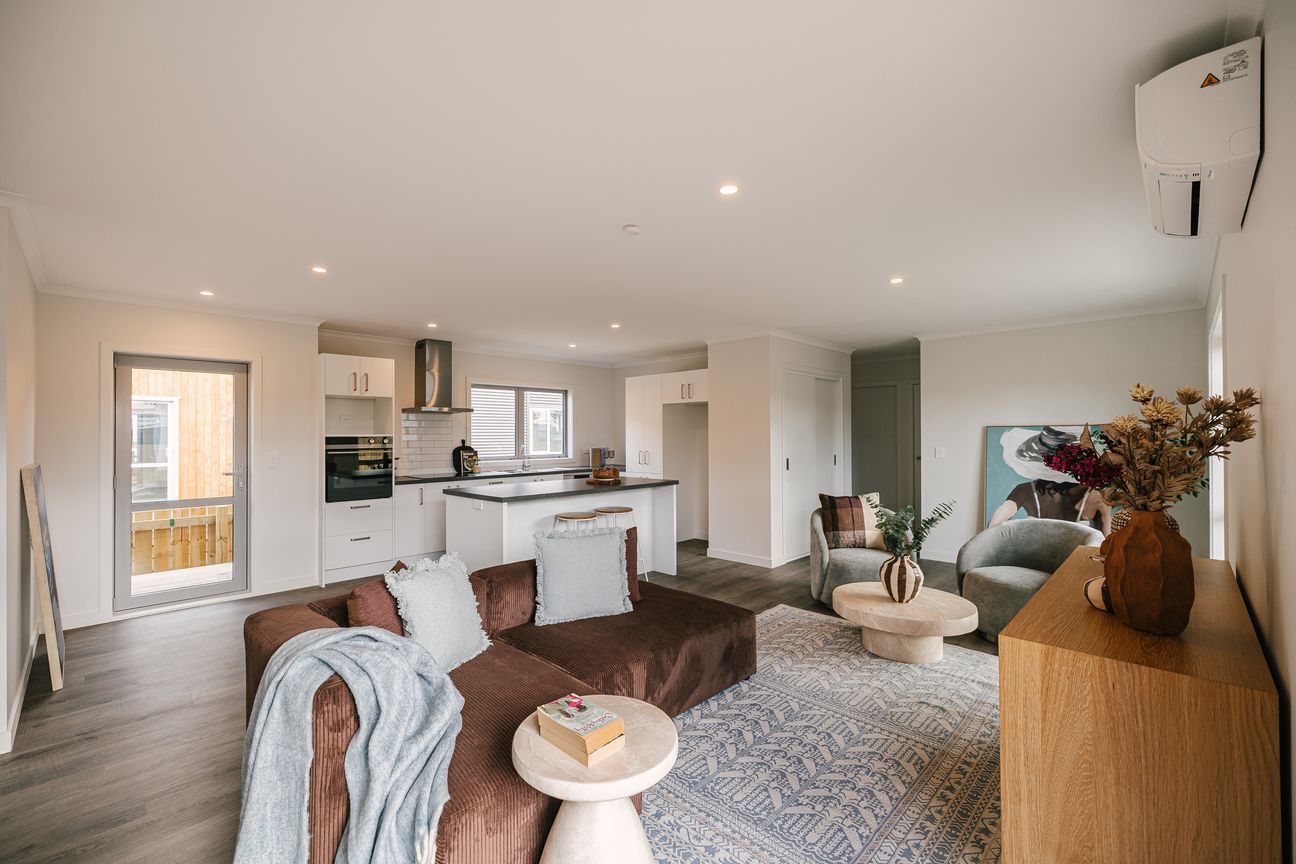 Fresh, Modern & Move-In Ready - Fler