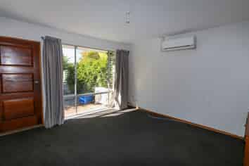 1/151a Yaldhurst Rd, Upper Riccarton