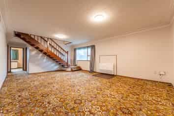 8 Maltby Avenue, West End