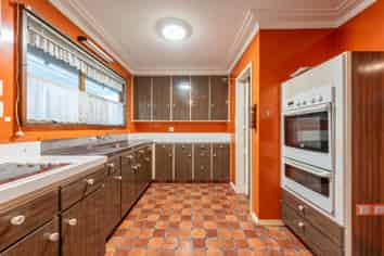 8 Maltby Avenue, West End