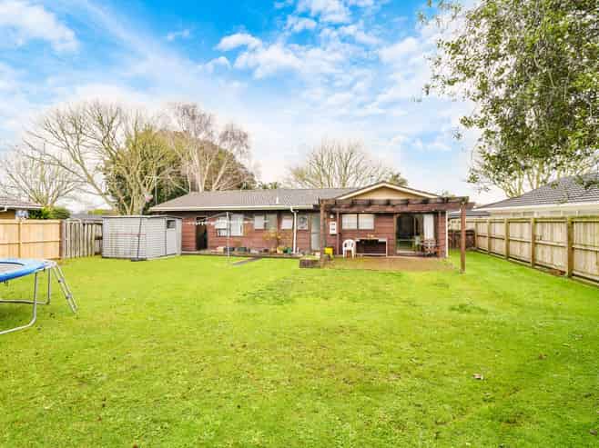 8 Zenith Place, Conifer Grove