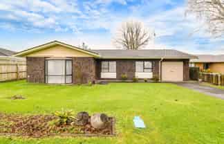 8 Zenith Place, Conifer Grove