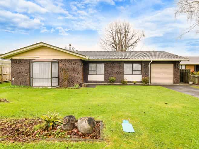8 Zenith Place, Conifer Grove