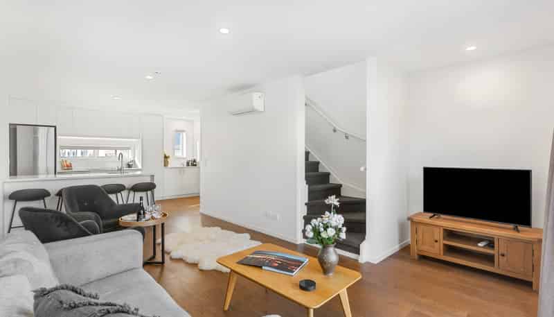 37 Helen Jenepher Lane, Mount Wellington