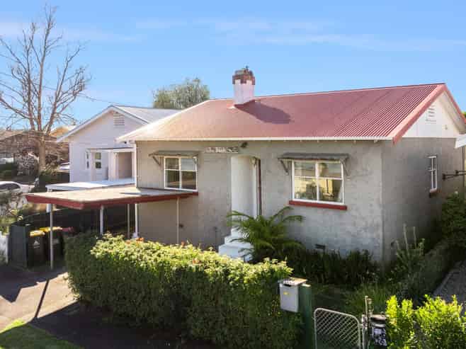 17 West View Road, Westmere