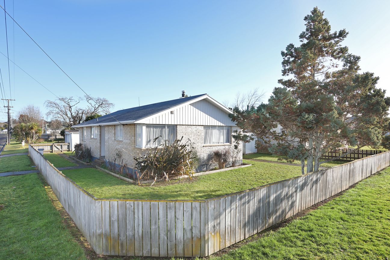 Solid, Practical Living in a Convenient Location - Ansicht 3