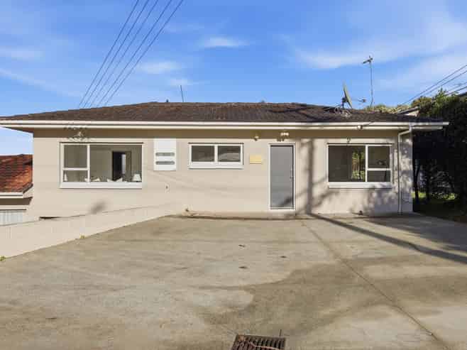1/92 Lake Road, Northcote