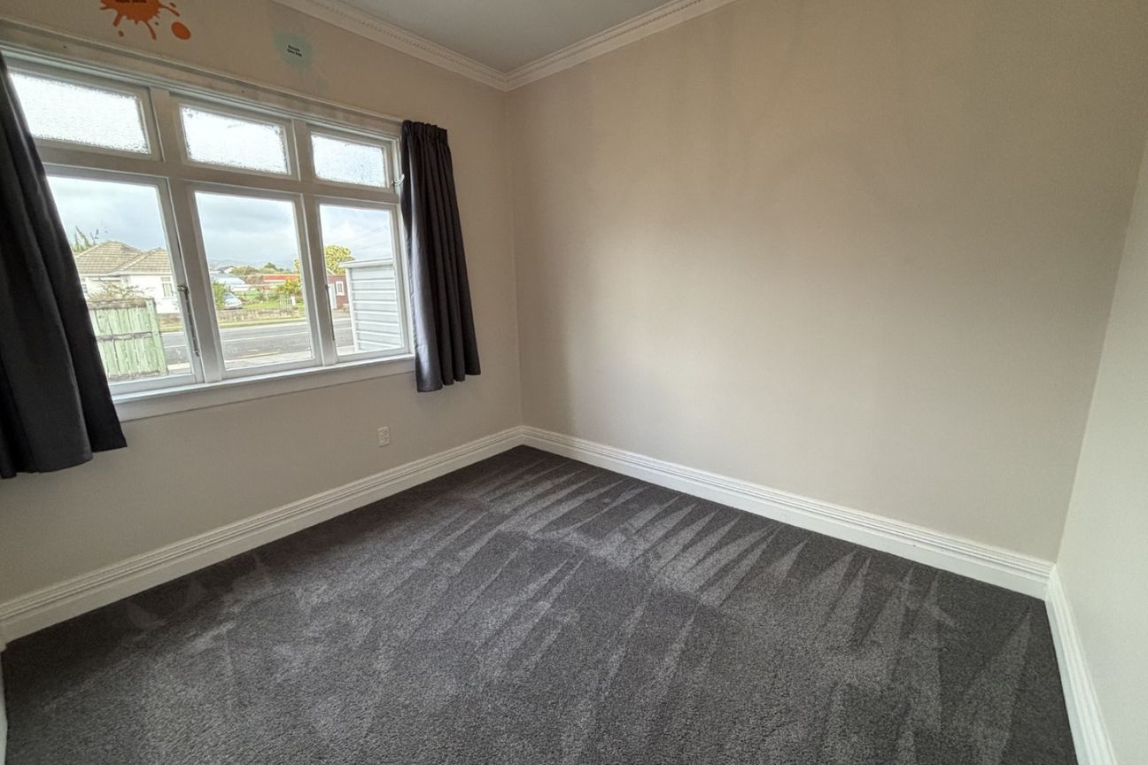 THREE BEDROOMS - LEVIN - Mehr