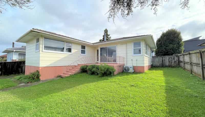 39 Harmel Road, Glendene